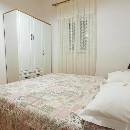 Apartment Old Town Omis